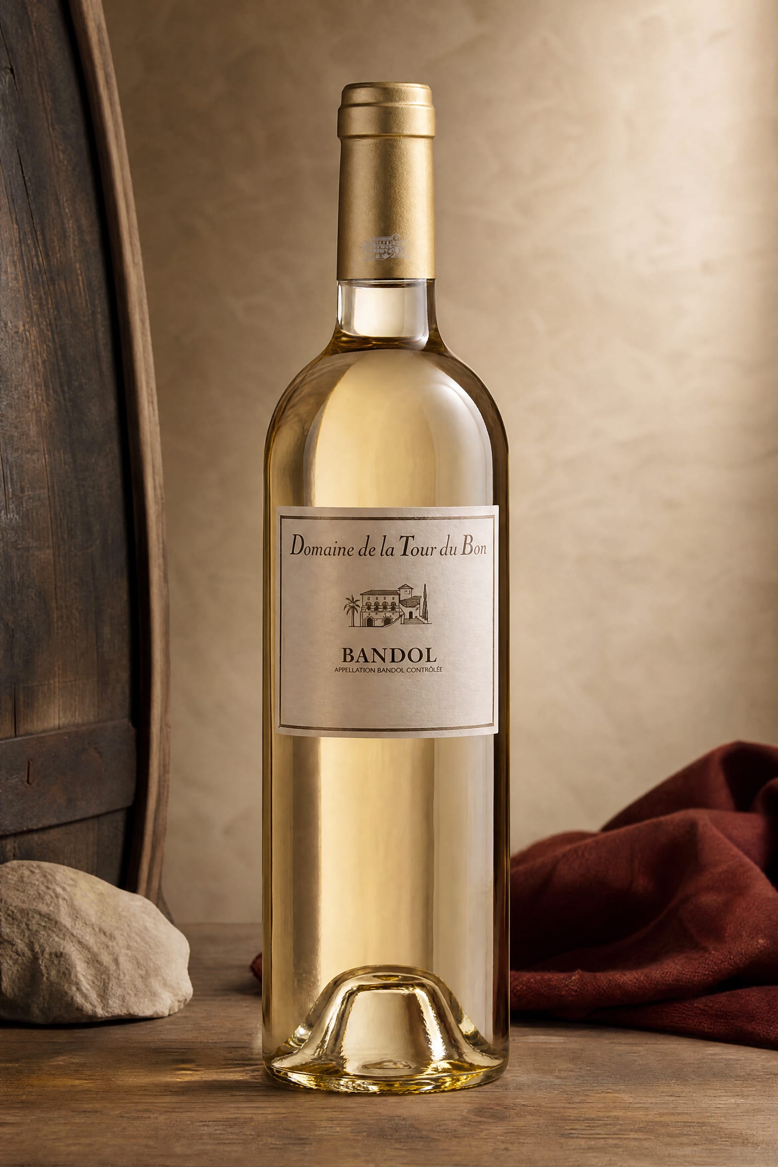 Studio bottle portrait of Tour du Bon Bandol Blanc